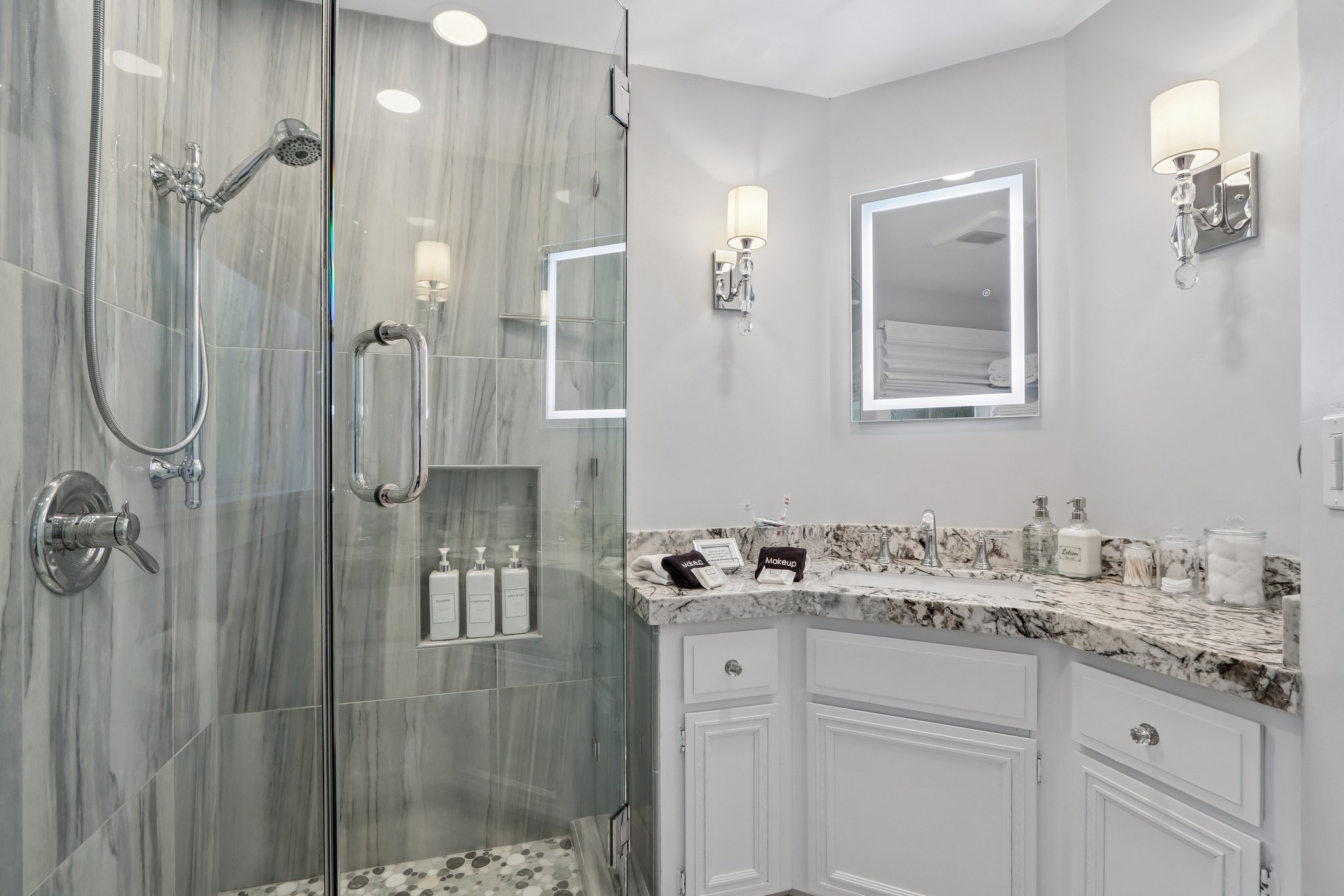 Hemlock Dr-S2808-031.jpg