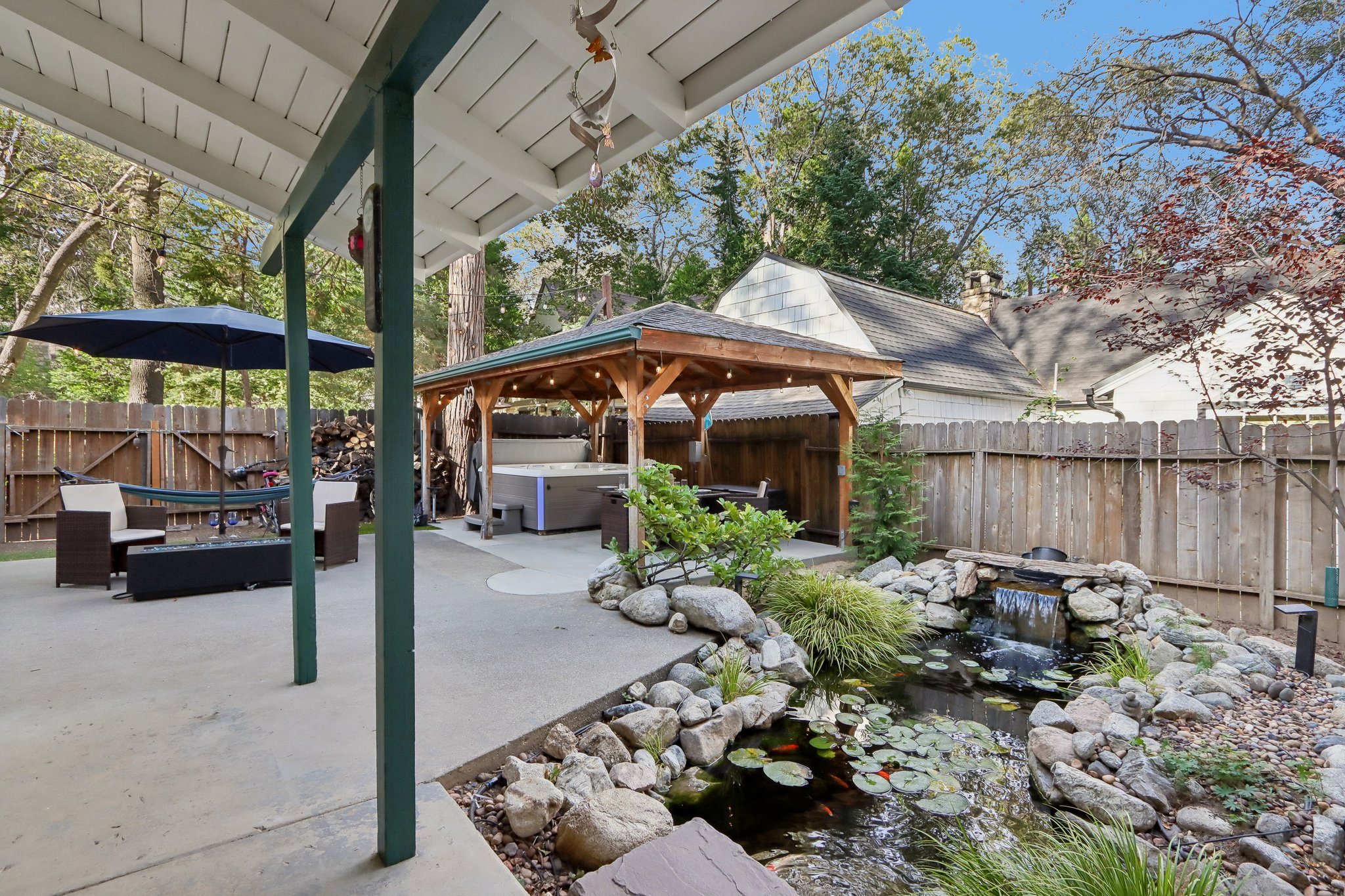 Hemlock Dr-S2808-051.jpg
