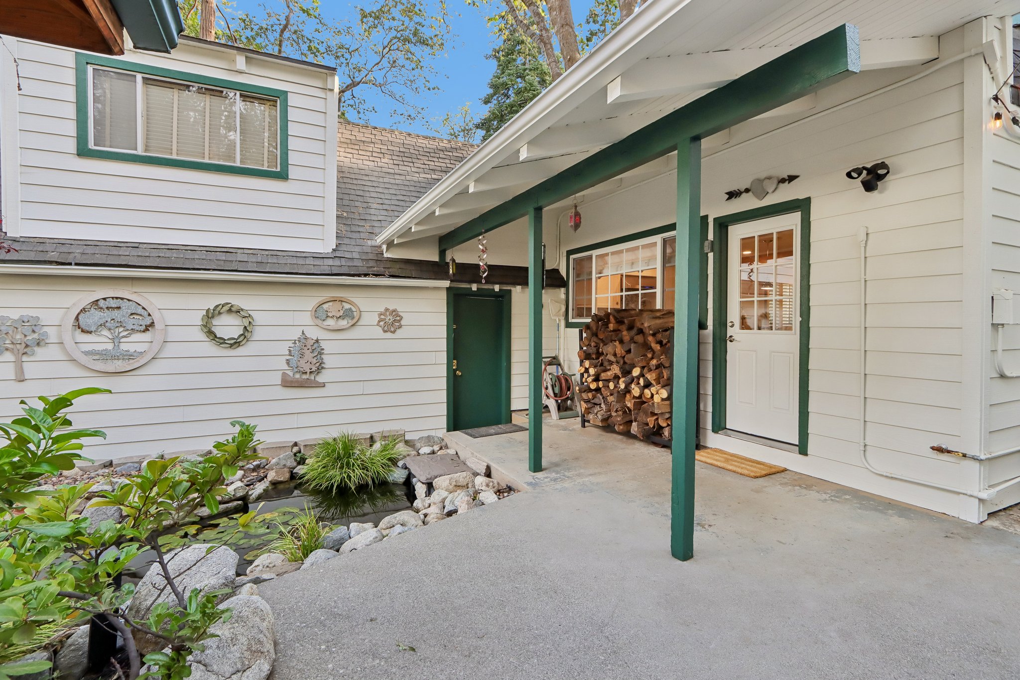 Hemlock Dr-S2808-058.jpg