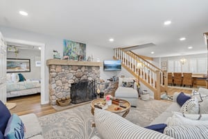 Hemlock Dr-S2808-010.jpg