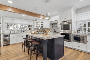Hemlock Dr-S2808-015.jpg