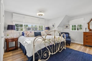 Hemlock Dr-S2808-036.jpg