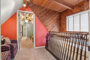 Hemlock Dr-S2808-043.jpg