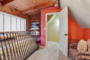 Hemlock Dr-S2808-044.jpg