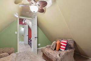 Hemlock Dr-S2808-046.jpg