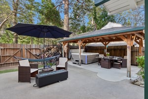 Hemlock Dr-S2808-049.jpg