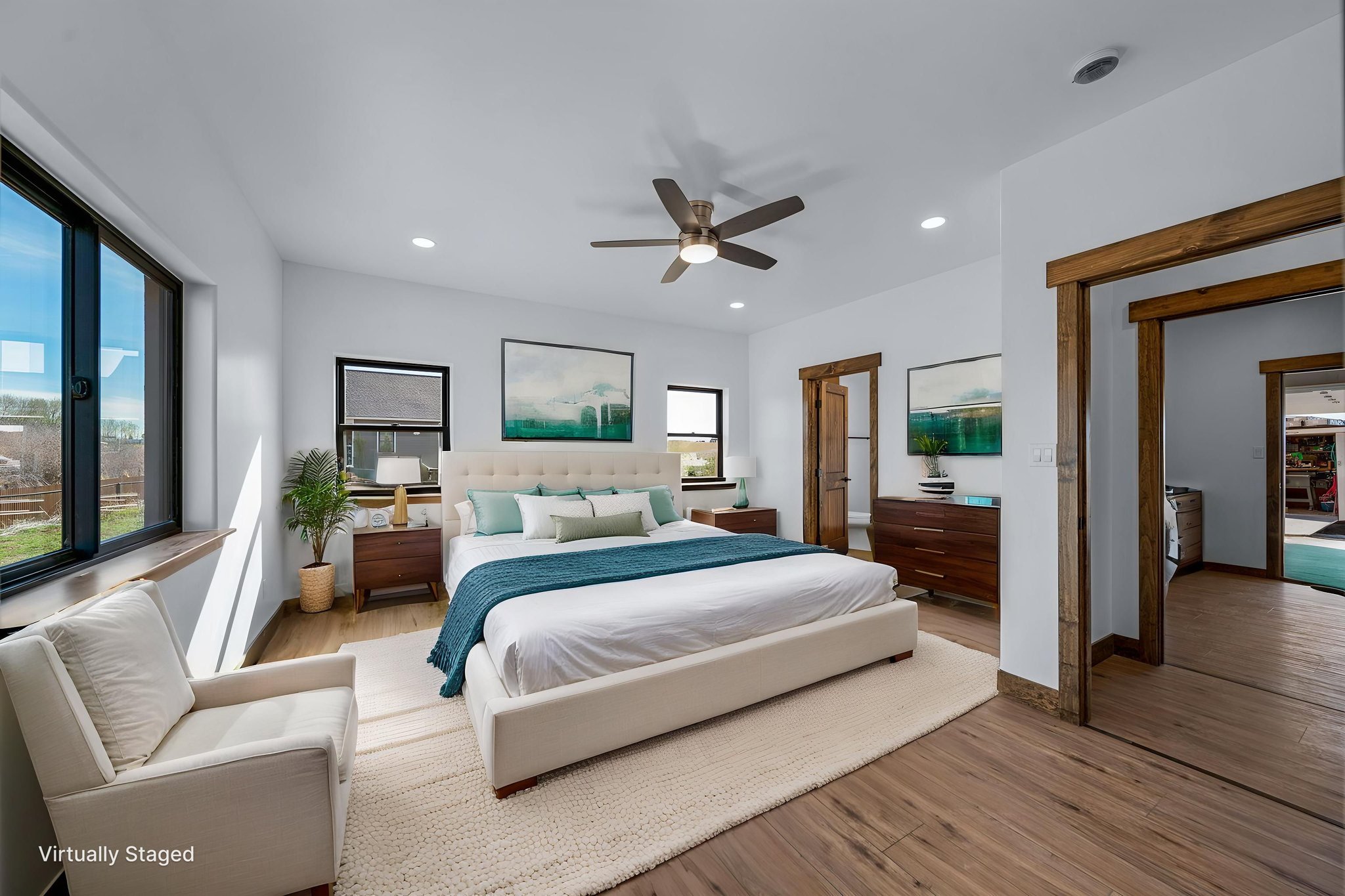 DSC06032 virtually staged.jpeg