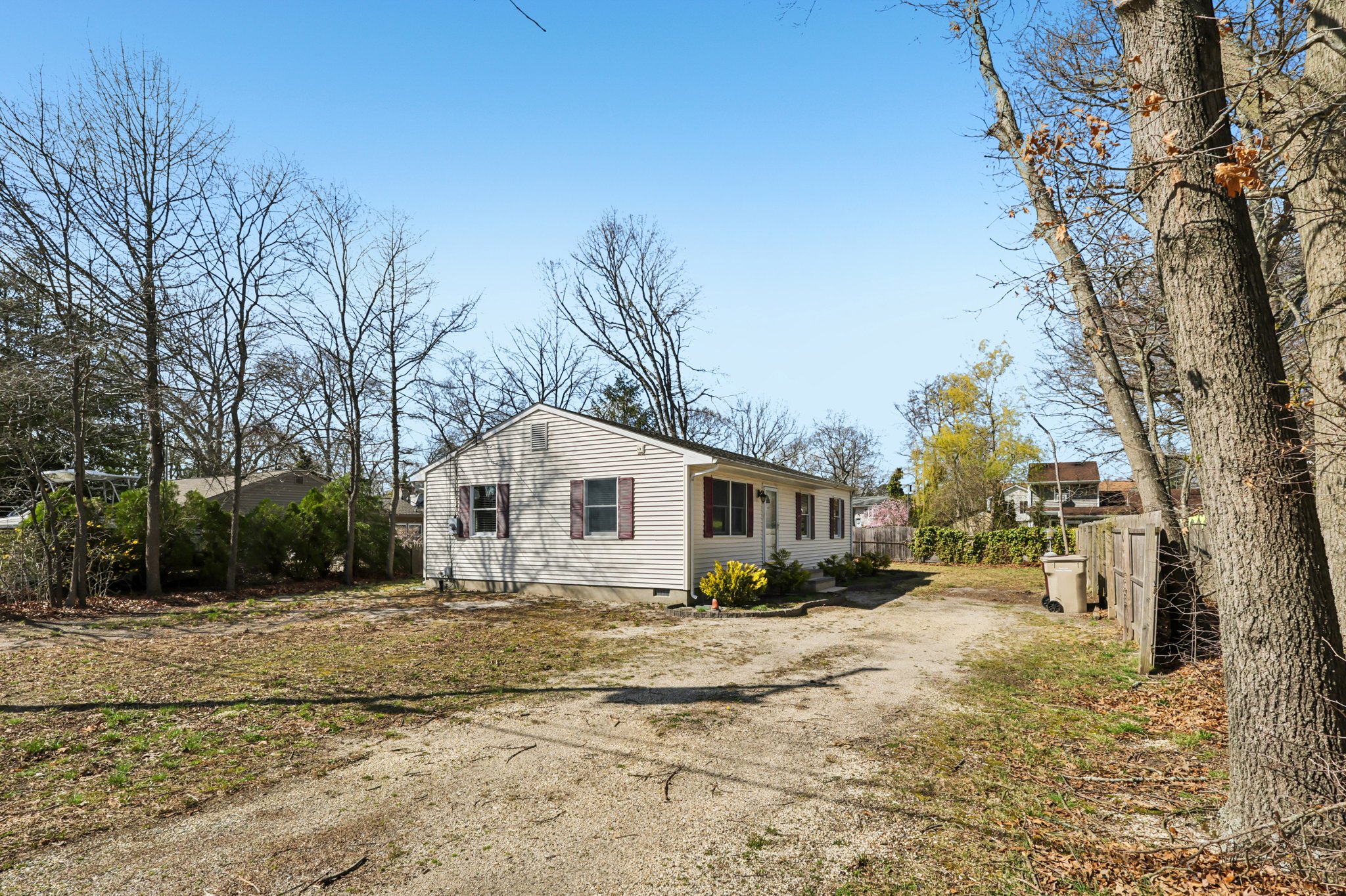 229 Point Pleasant Ave-S0704-004.jpg