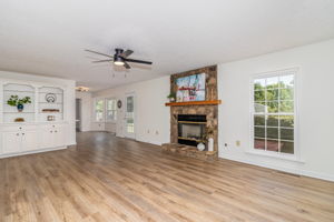 Living Room/Dining Room
