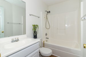 Full Bath 2