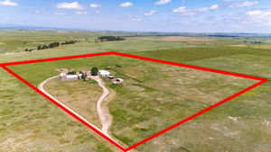 Property Lines are Approximate and not a survey