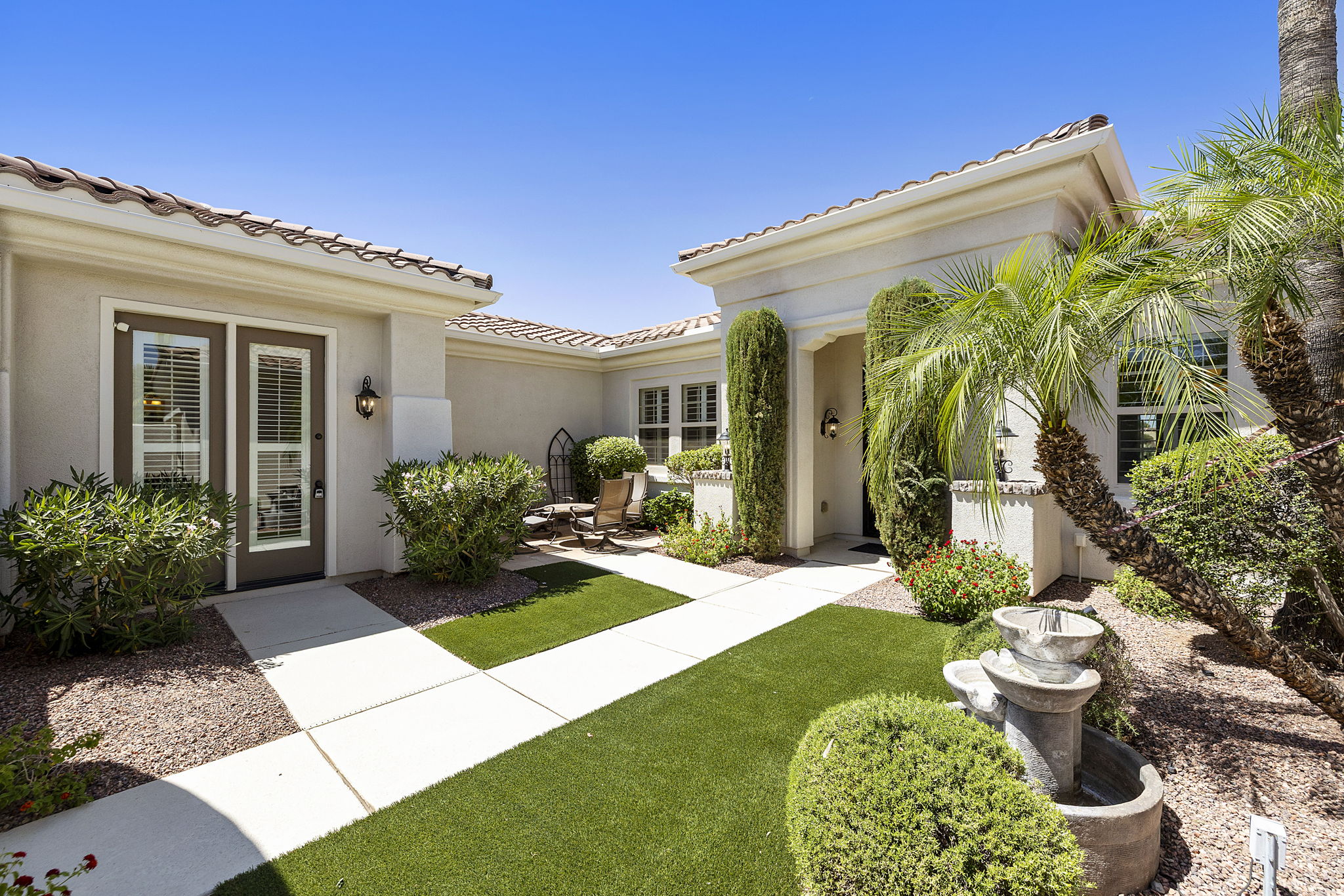Double doors to the Casita