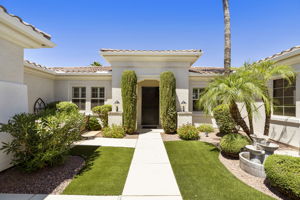 Welcoming front courtyard.