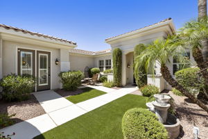 Double doors to the Casita