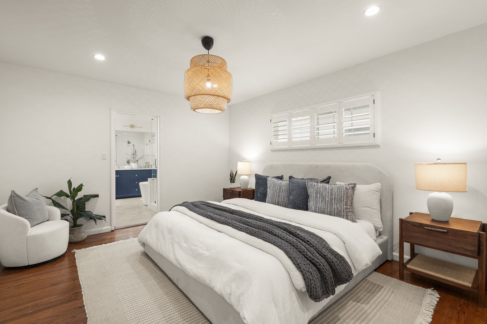  Photo 37