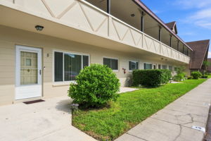 Front Exterior6