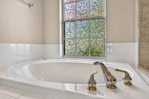  Photo 33