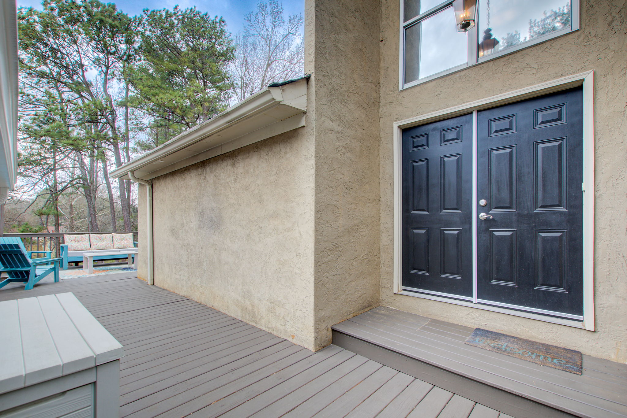 2 Exterior Entry w Deck View
