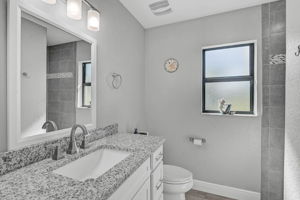 2298 Grandview Dr-20