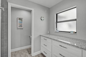 2298 Grandview Dr-26