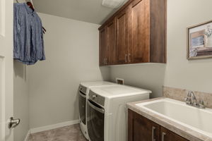  Photo 35