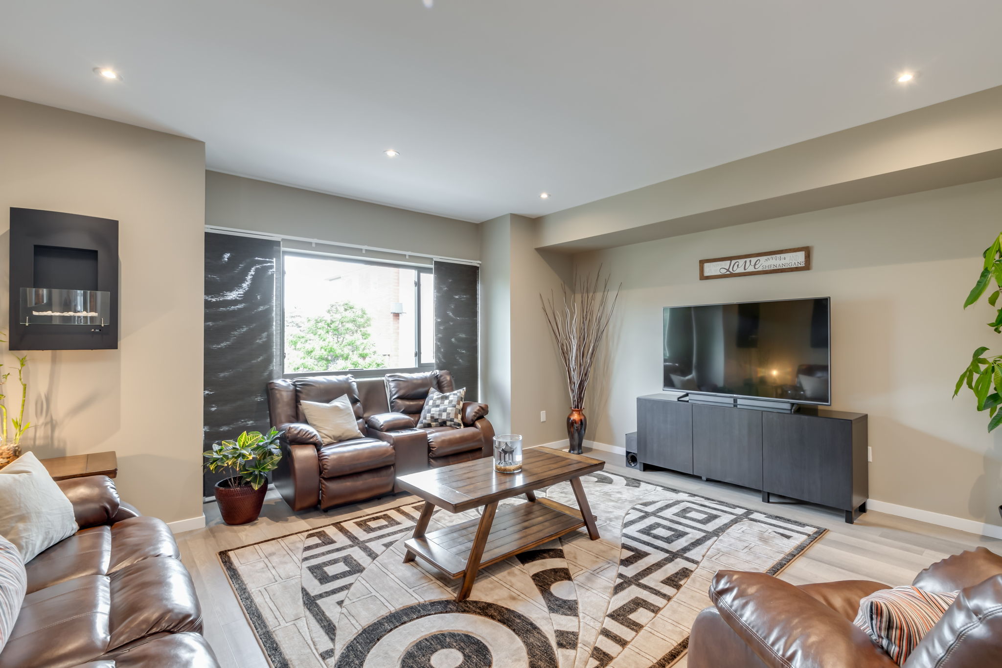 Barrie property showcase — delivered property photograph 8