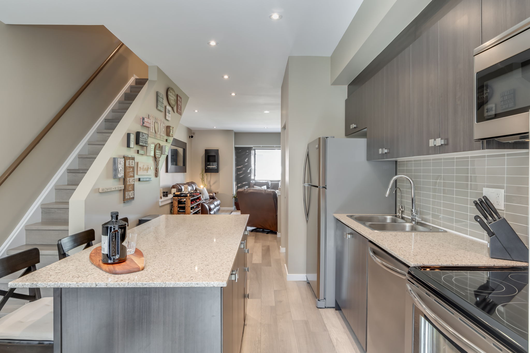 Barrie property showcase — delivered property photograph 16