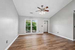 Abington Ct-S0309-007.jpg