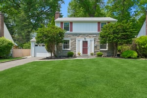 Welcome to the beautiful St. Cloud section of West Orange - where winding streets, lovely trees, nearby skyline views, and a little rock-and-roll history create one of Essex County’s best-kept secrets.