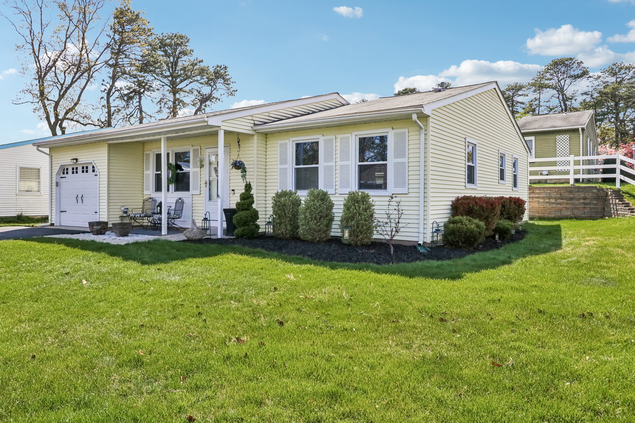 Chelsea Dr 70-S2404-003.jpg