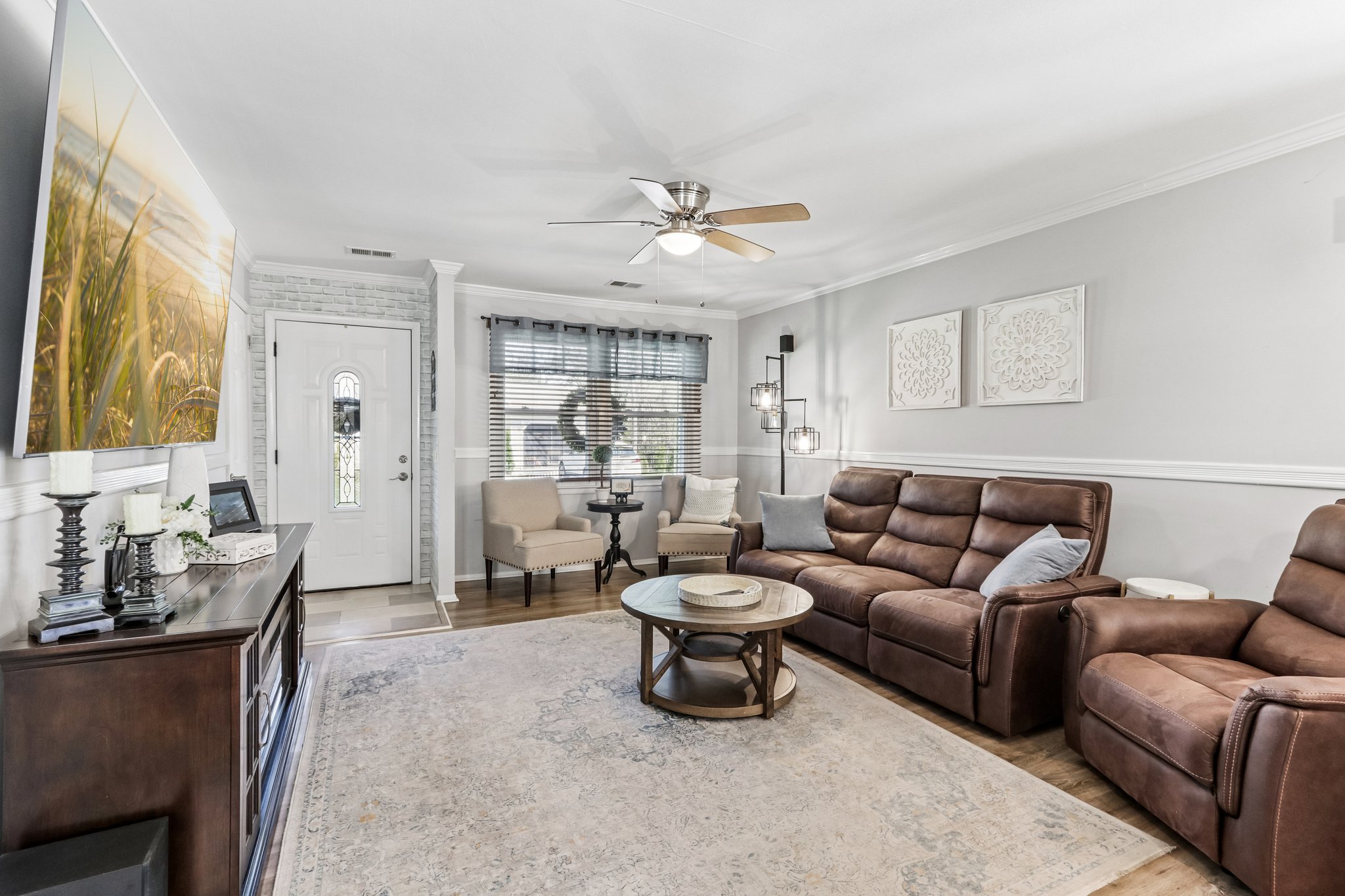 Chelsea Dr 70-S2404-008.jpg