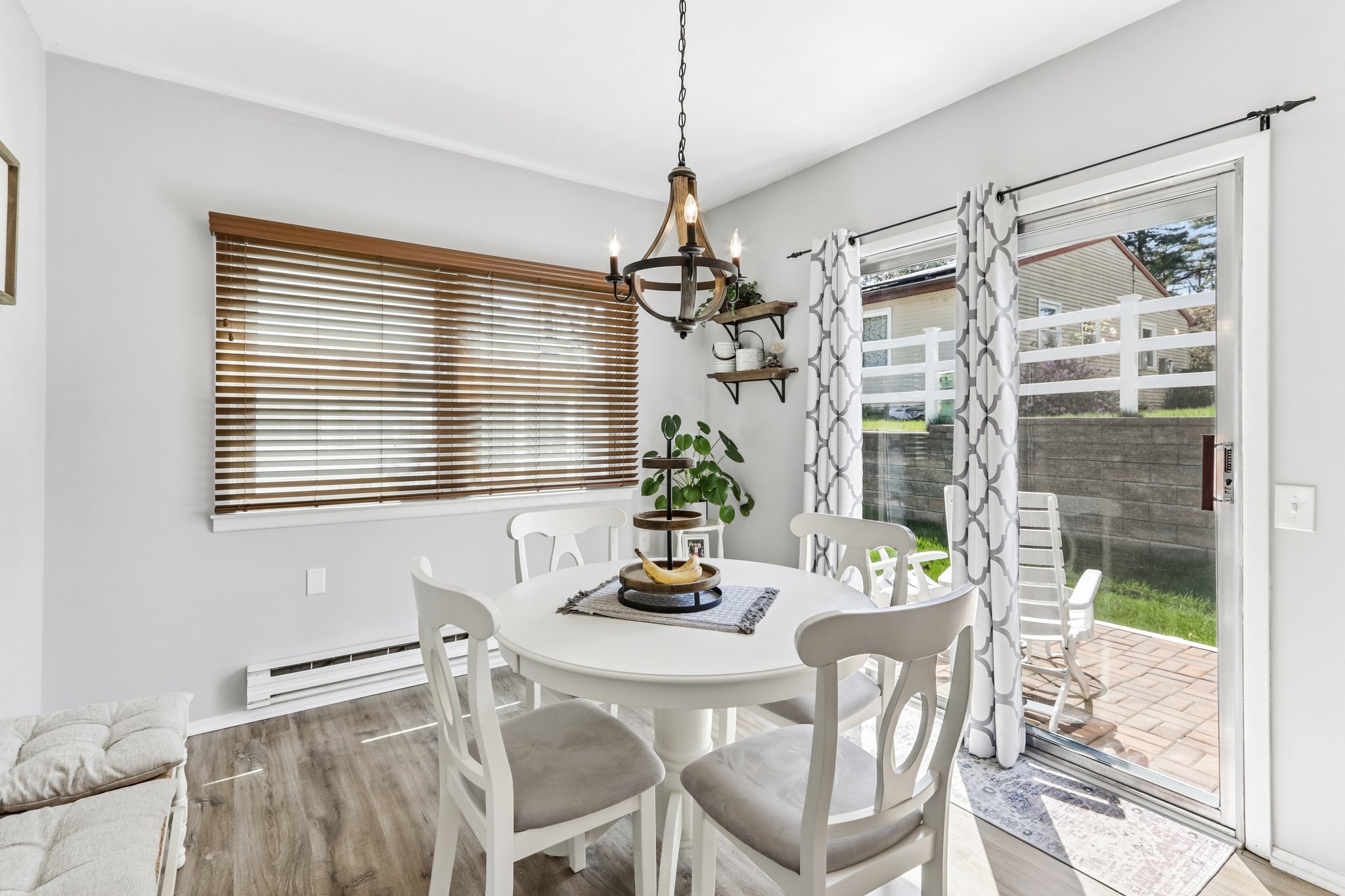 Chelsea Dr 70-S2404-020.jpg