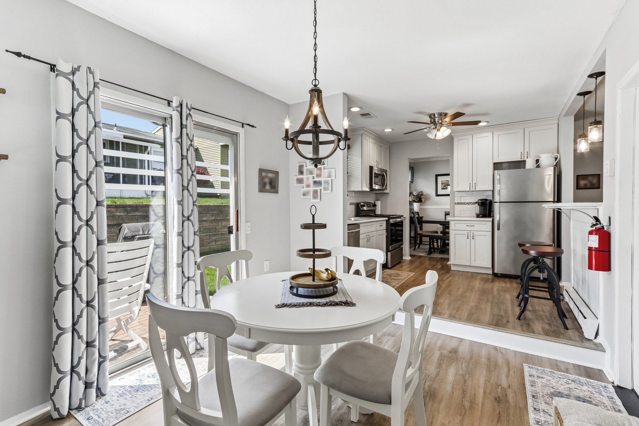 Chelsea Dr 70-S2404-021.jpg