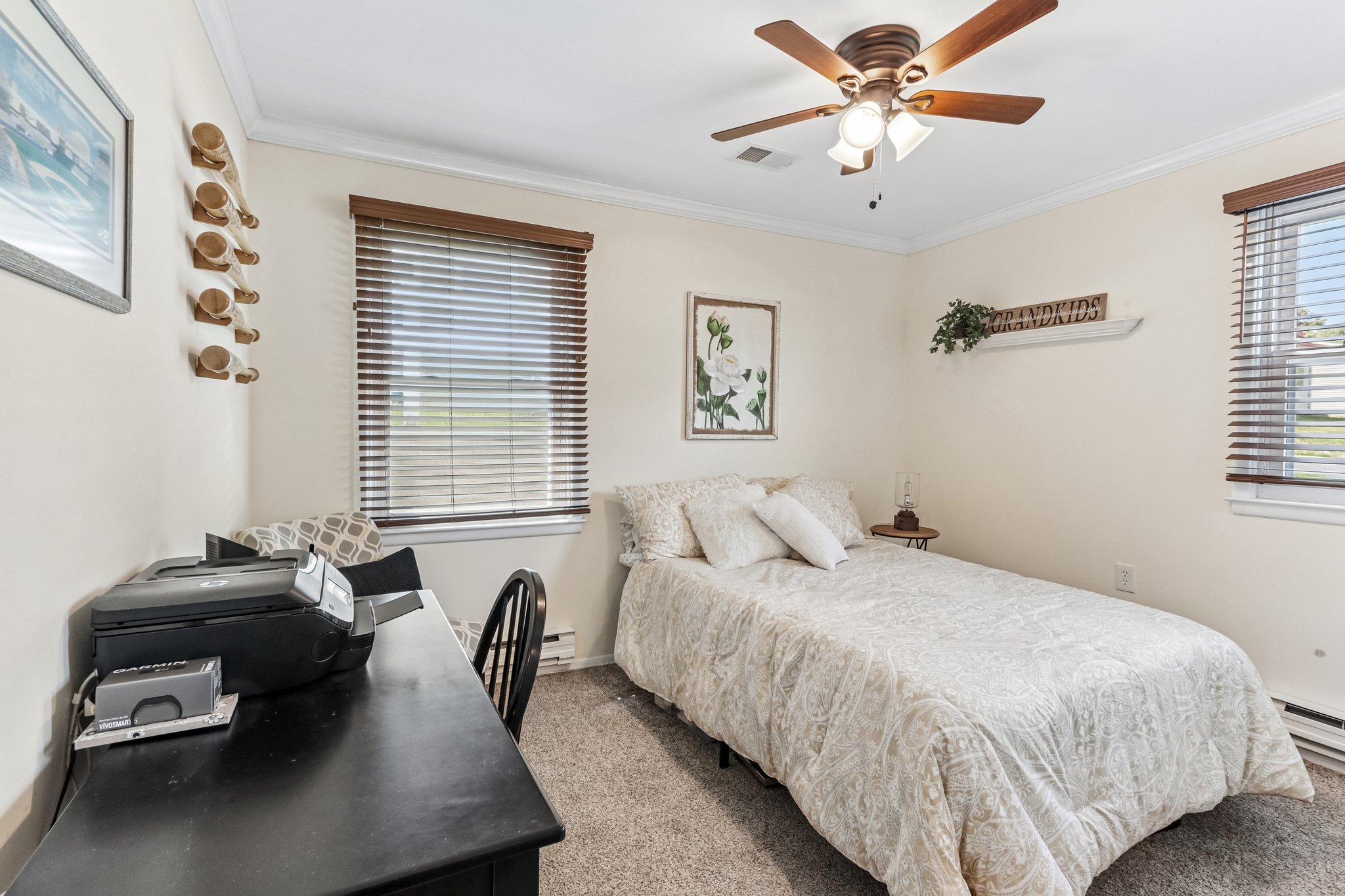 Chelsea Dr 70-S2404-040.jpg