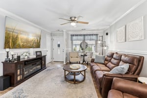 Chelsea Dr 70-S2404-009.jpg