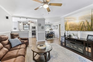 Chelsea Dr 70-S2404-012.jpg