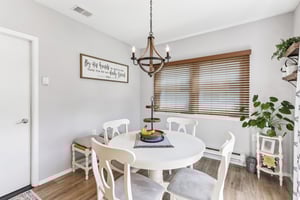 Chelsea Dr 70-S2404-023.jpg