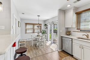 Chelsea Dr 70-S2404-024.jpg