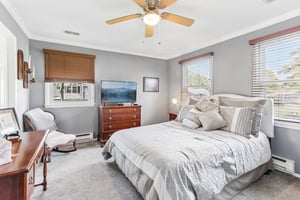 Chelsea Dr 70-S2404-035.jpg