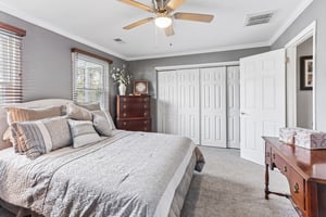 Chelsea Dr 70-S2404-036.jpg