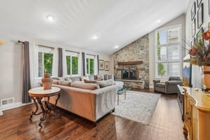 Chicopee Dr-S0407-011.jpg