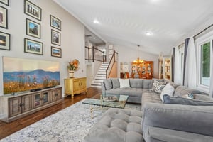 Chicopee Dr-S0407-013.jpg