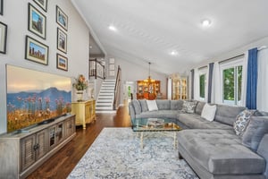 Chicopee Dr-S0407-014.jpg