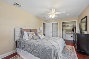 Chicopee Dr-S0407-043.jpg