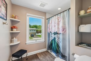 Chicopee Dr-S0407-046.jpg