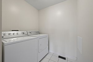  Photo 39