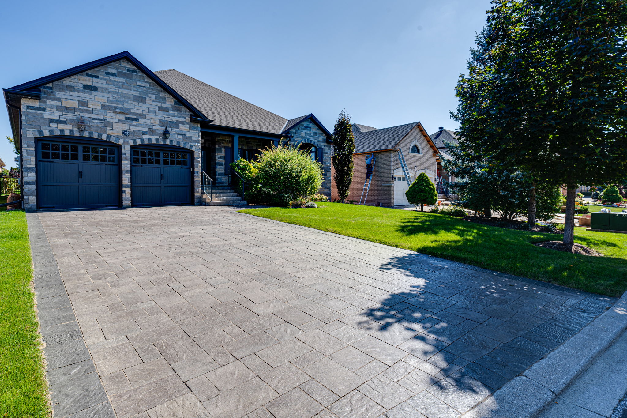 23 Colucci Dr