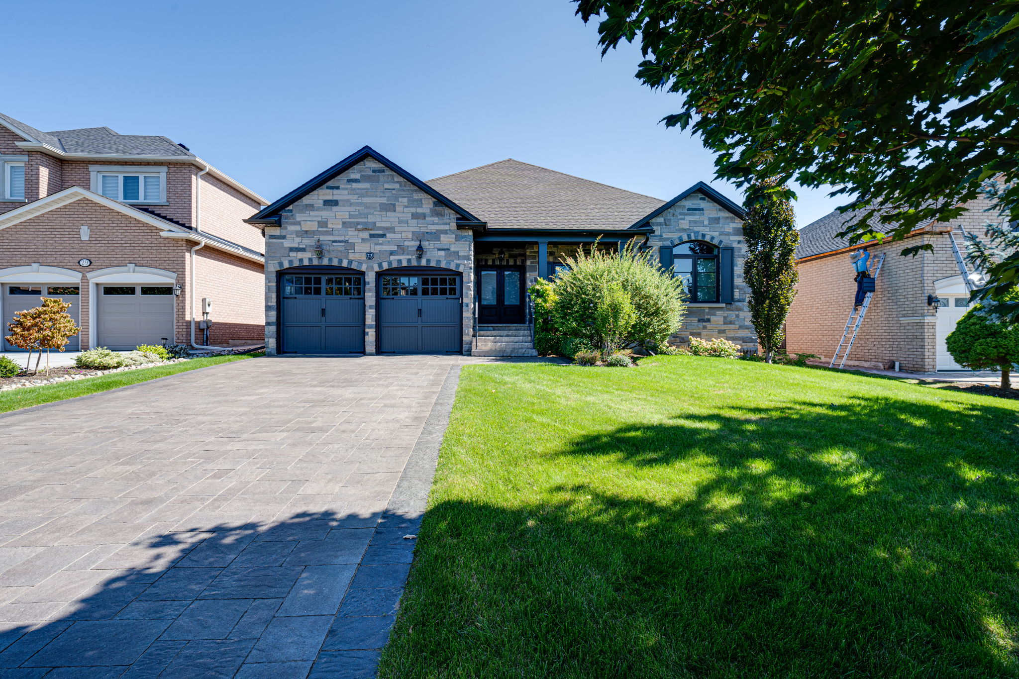 23 Colucci Dr Vaughan, ON L4L 9K2