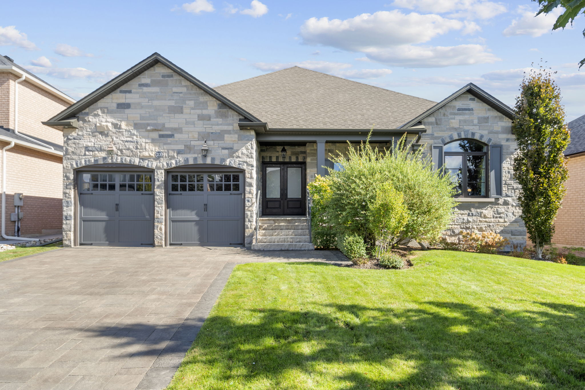 23 Colucci Dr Vaughan, ON L4L 9K2