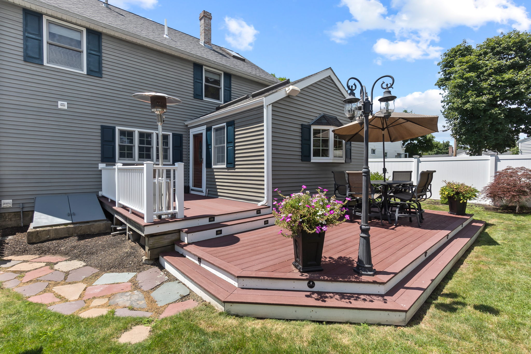 23 Elmwood Cir, Peabody, MA 01960 KC Films and Photography